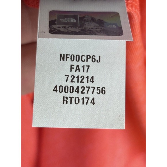 NWT The North Face Women's Vapor Wick Hot Pink Stretch T-Shirt‎ Size S - Picture 10 of 11
